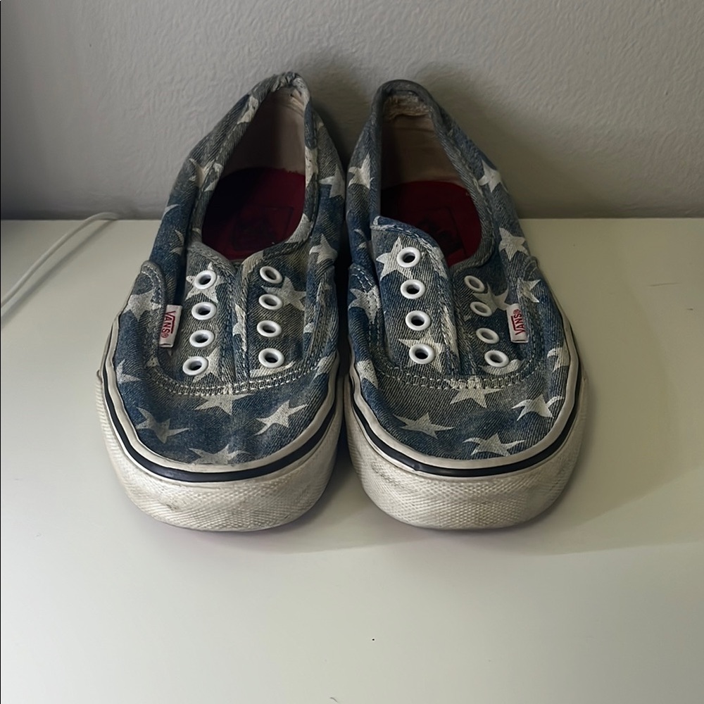 Women's Star-Patterned Blue Sneakers